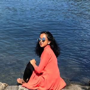 Meet your Posher, Samiha